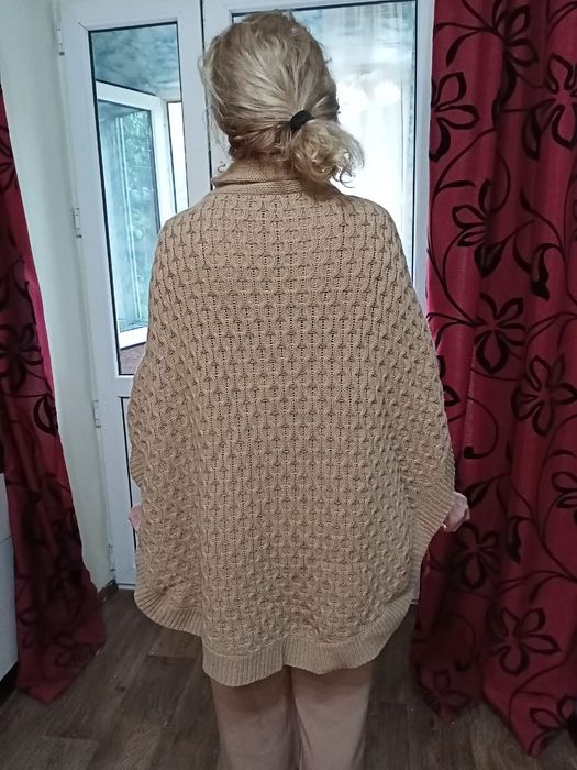 Продам женское пончо