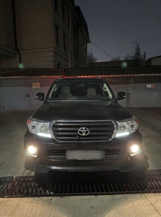 Продаётся Toyota Land Cruiser 200