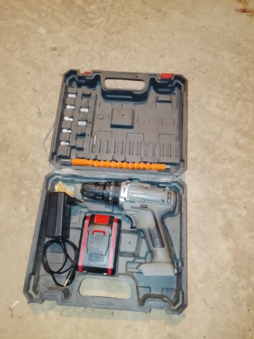 Шуруповерт за 10.000тг