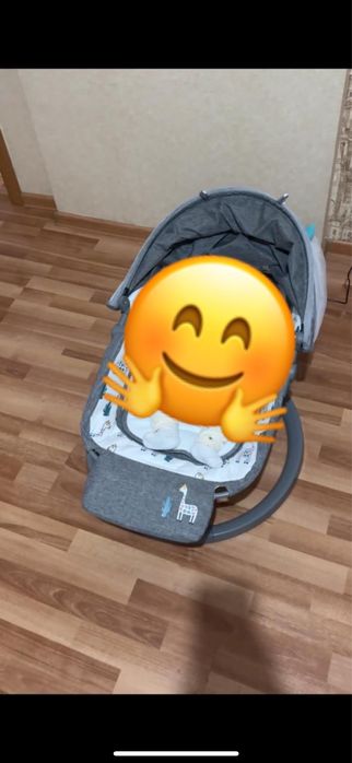 Шезлонг новый