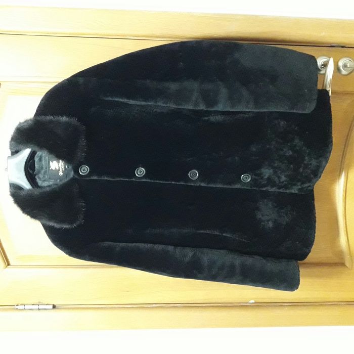 Продам шубу мутон мужскую