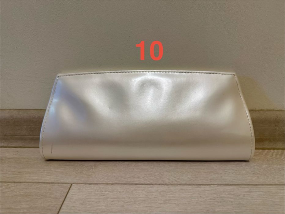 Аксесоари - чанти, раници, портфейли