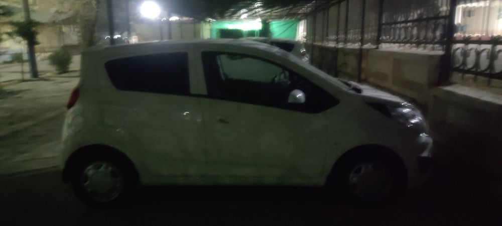 Spark 2022 белый