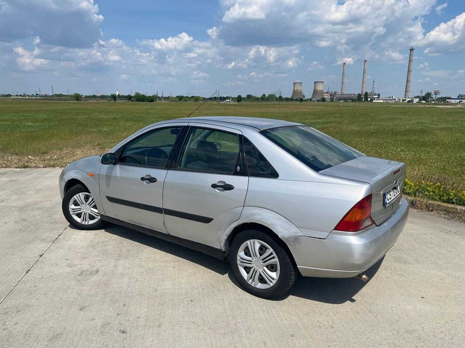 FORD Focus 2000 — imagine 3