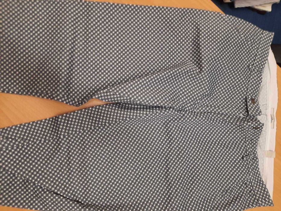 Дамски панталони и дънки