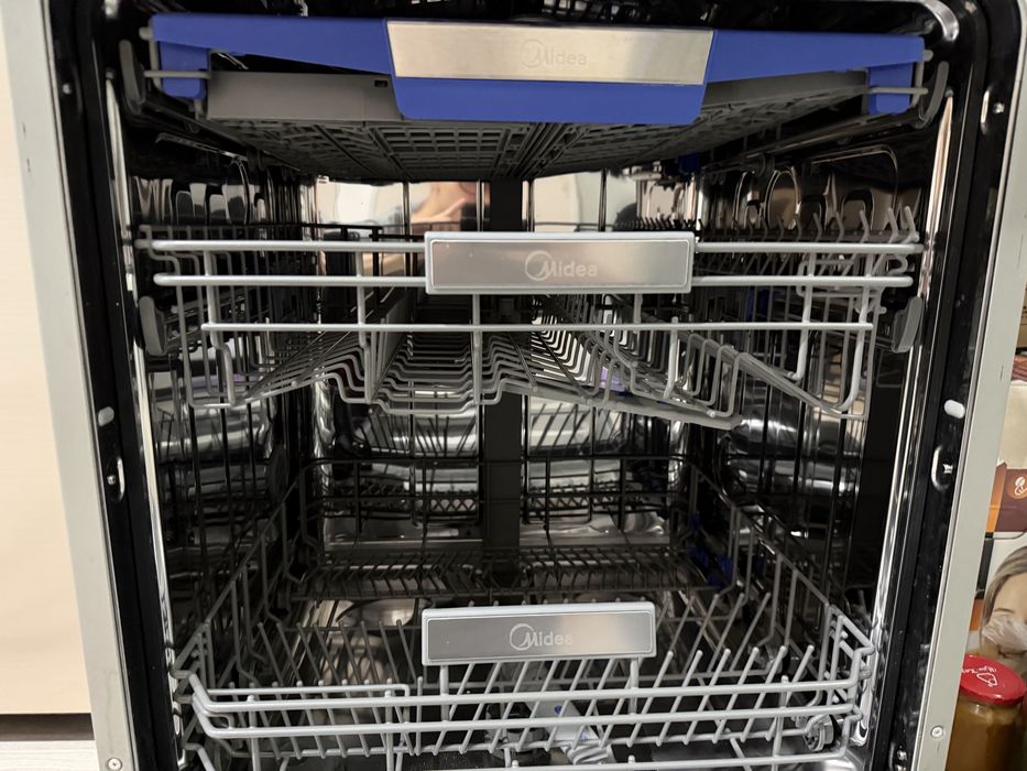 Посудомойка Midea DWF12-7635ES серый