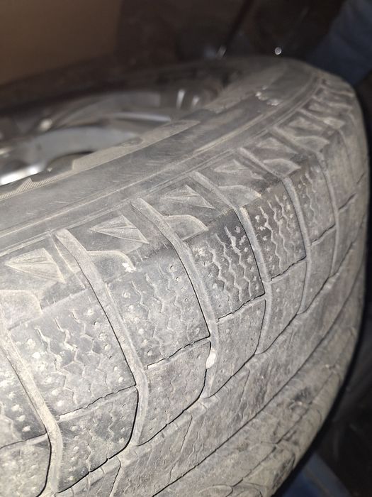 Шины с дисками от Геленваген.