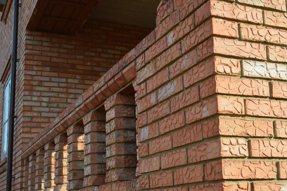 Балконга гишт кирпич терамиз кладка на балконе сифатли ва тез ишлимиз