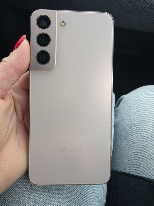 Продава Самсунг S22 128GB