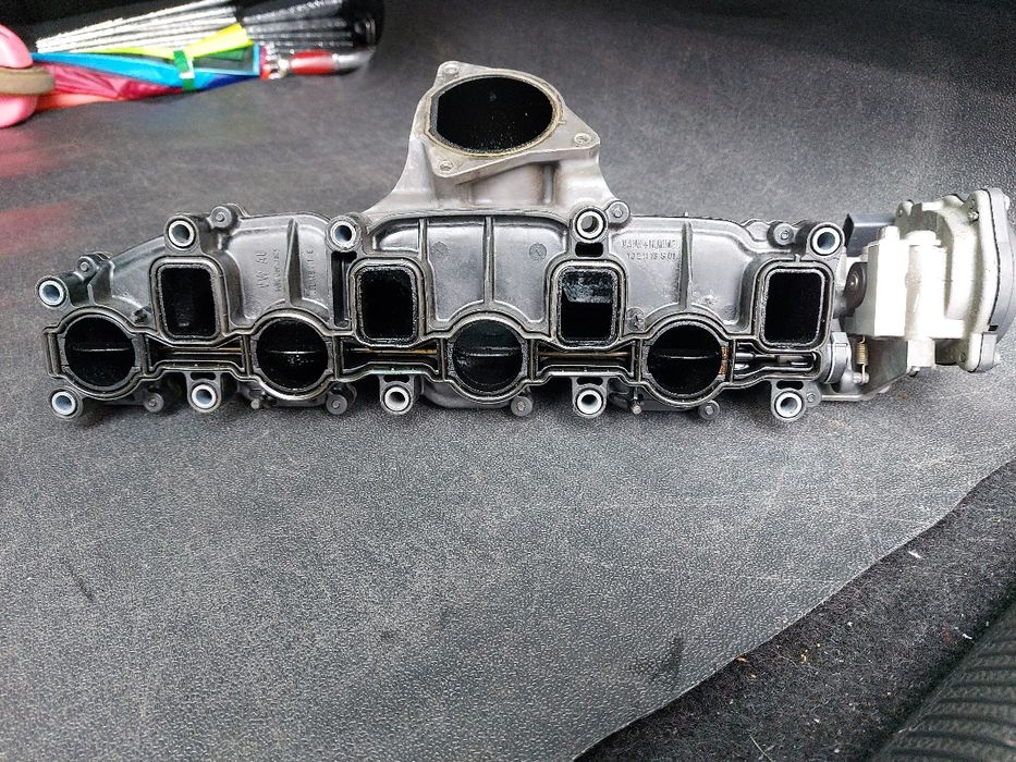 Passat b6 2.0 tdi - Galerie admisie cu clapete OE VW