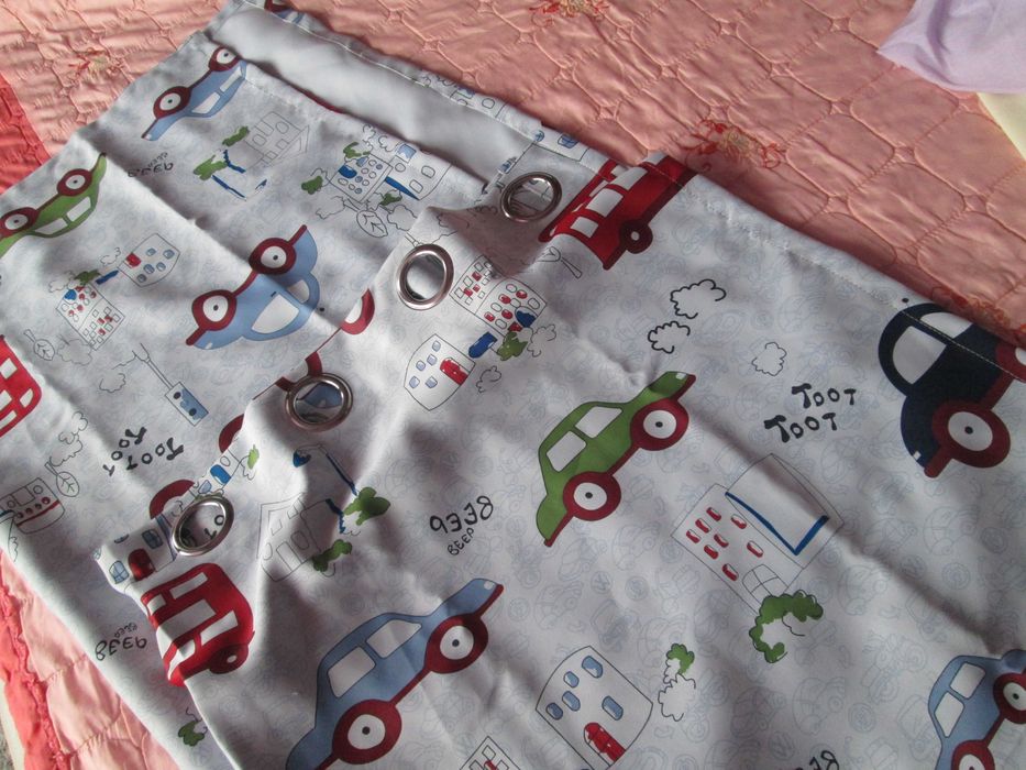 draperie  cu masinute 120/185 cm