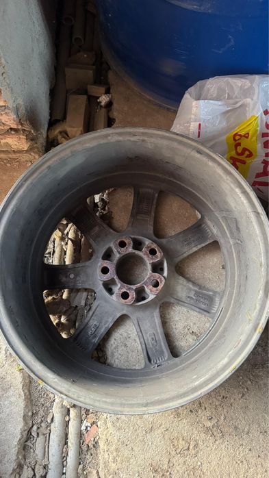 Диски R17 от Mercedes-Benz