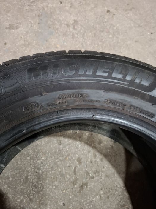 2 Летни гуми Мишелин 195/65/15 ДОТ22 6мм