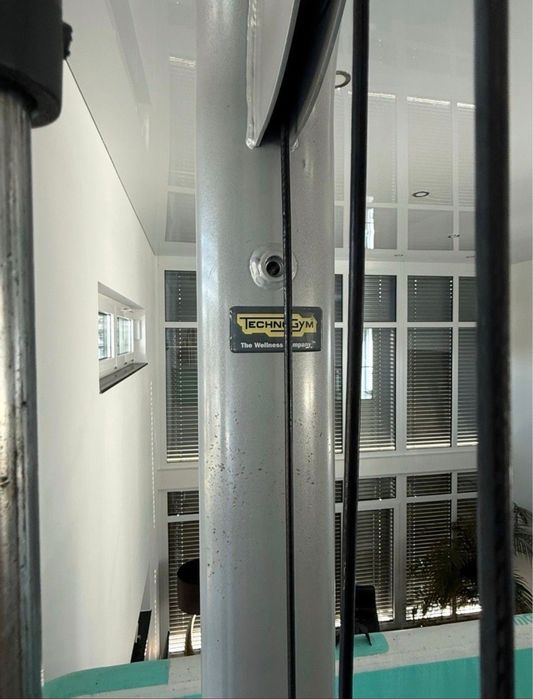 Aparat scripeti  Cabluri incrucisate Technogym Cable Crossover