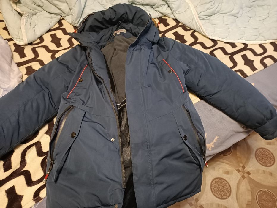 Зимняя куртка теплая