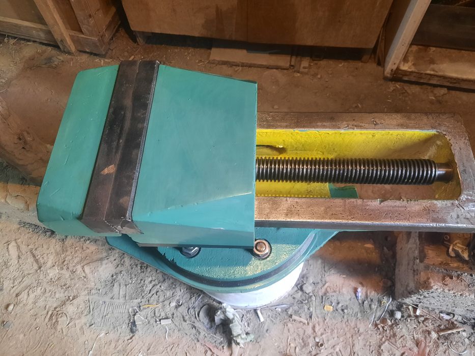 Тиски станочные 25