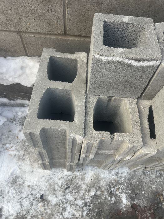 В продаже перегородочный кирпич