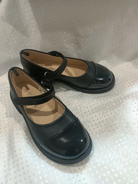 Туфли школьные две пары