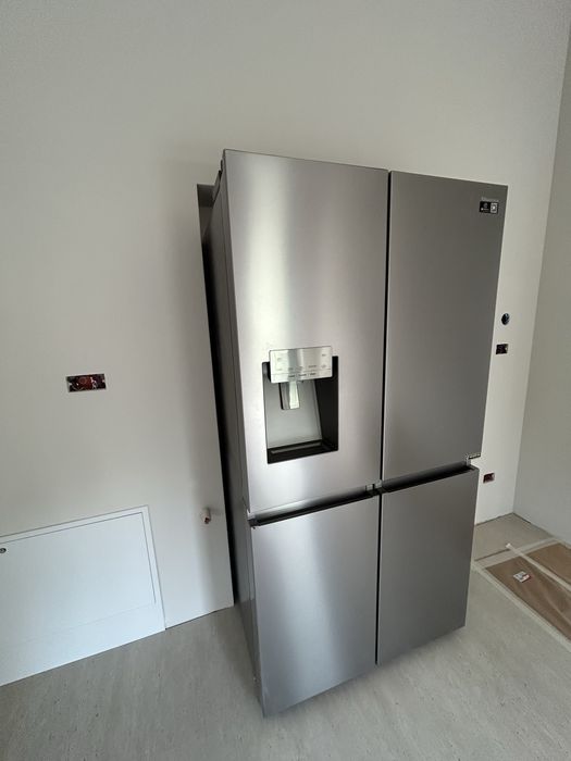 Frigider NOU, Nefolosit, Side by Side HISENSE RQ760N4SASE, Total No Frost, 584 l, H 178.5 cm, Clasa E, Dozator apa, Wi-Fi, argintiu