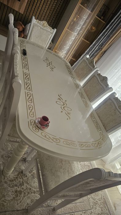 Стол-2,5м, стулья-12шт