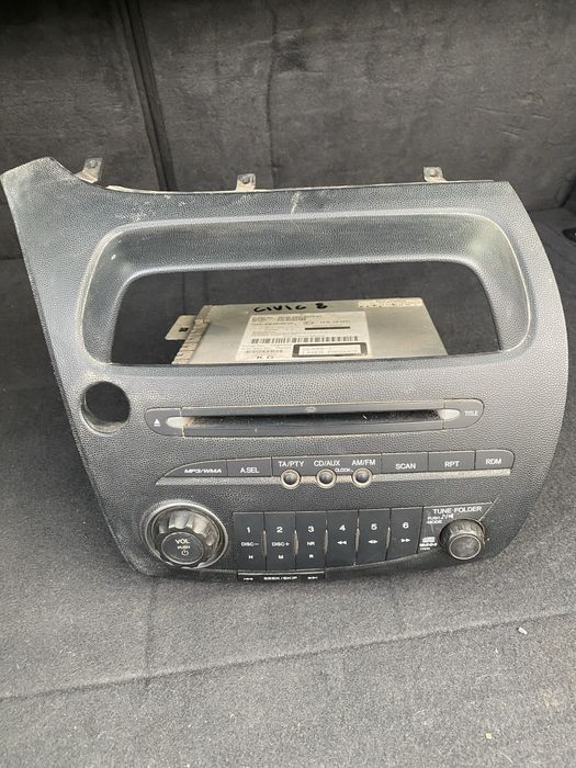 Радио за Honda Civic 8