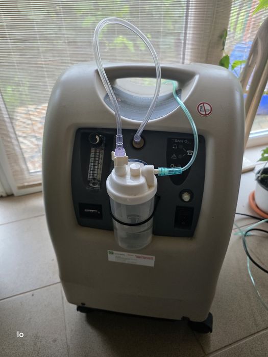 Concentrator de oxigen invacare in stare foarte bună.