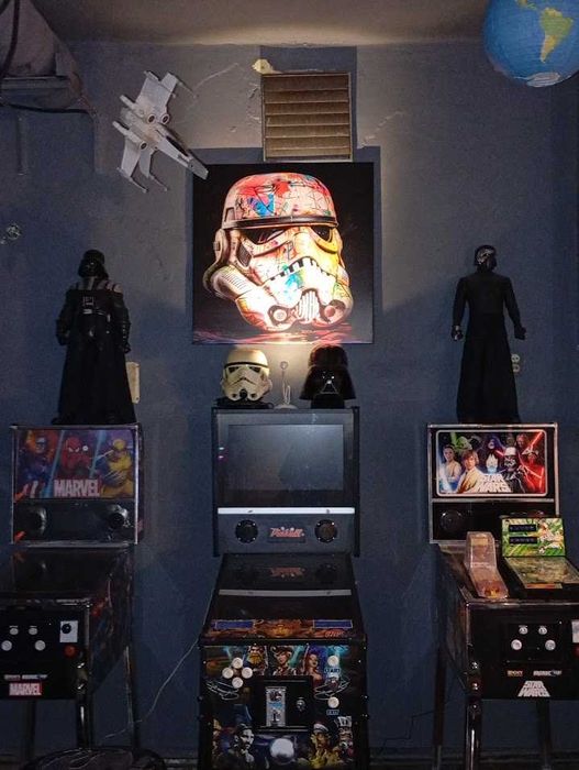 Vind , inchiriez flippere si jocuri arcade box multigame