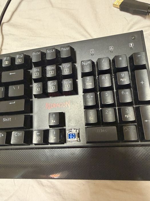 Tastatura gaming mecanica