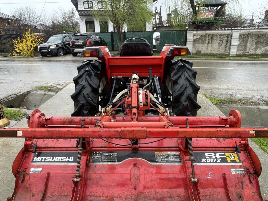 Tractor japonez Shibaura D288 4x4 freza de sol