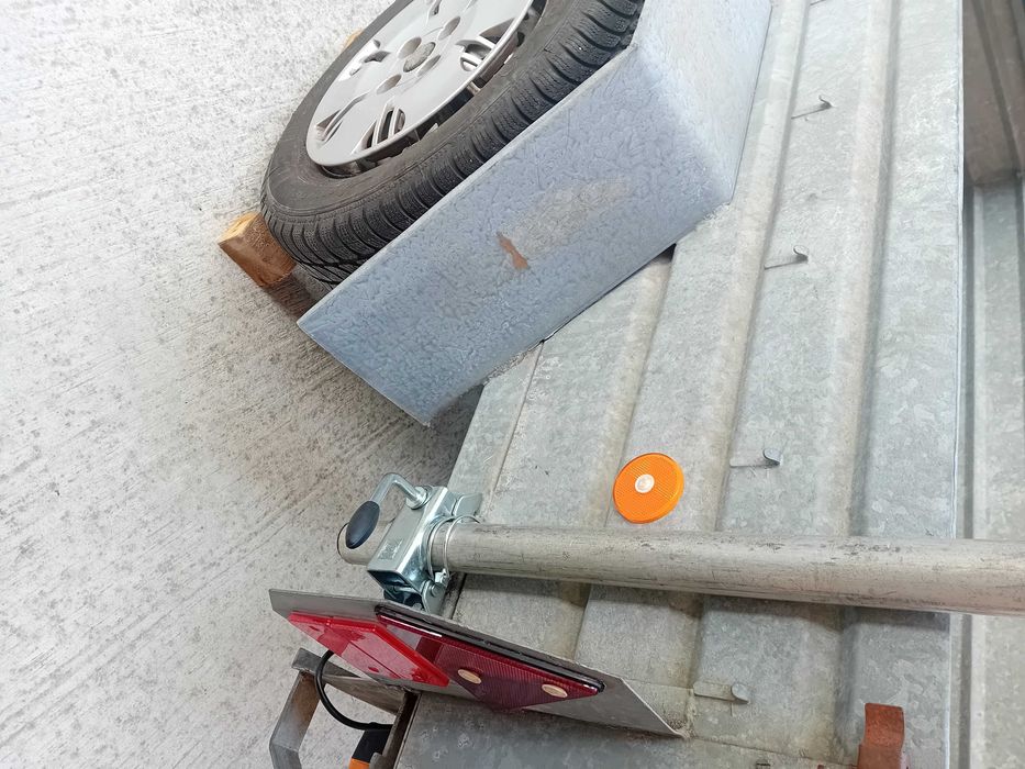 Ремарке за автомобил