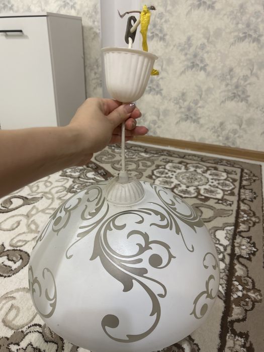 Люстра в хорошем состоянии