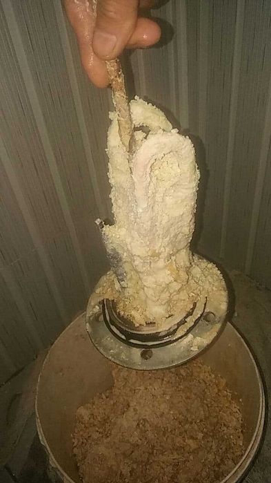 Чистка от накипи песка электрических водонагревателей Аристон Рояль