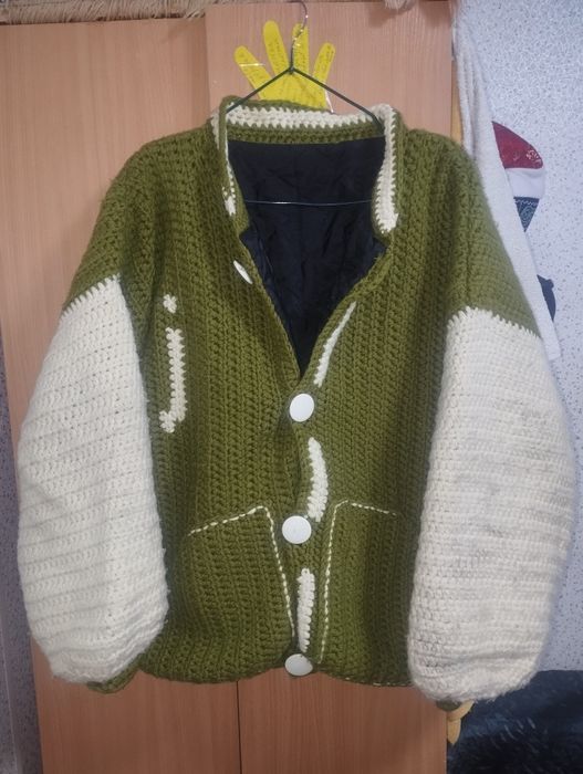 Бомбер   вязаный