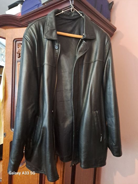 Scurta piele barbati