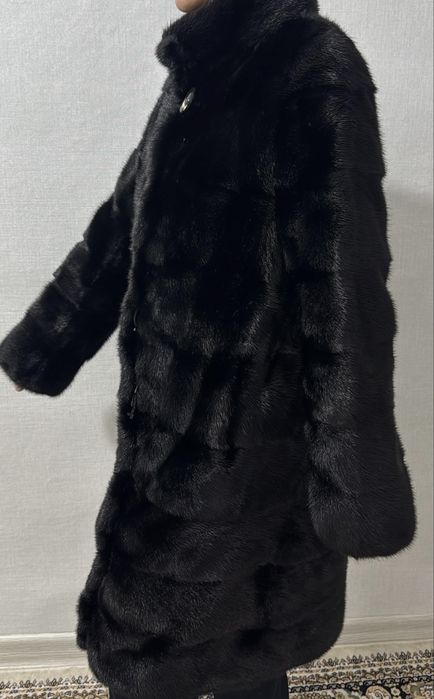 Продаю норковую шубу