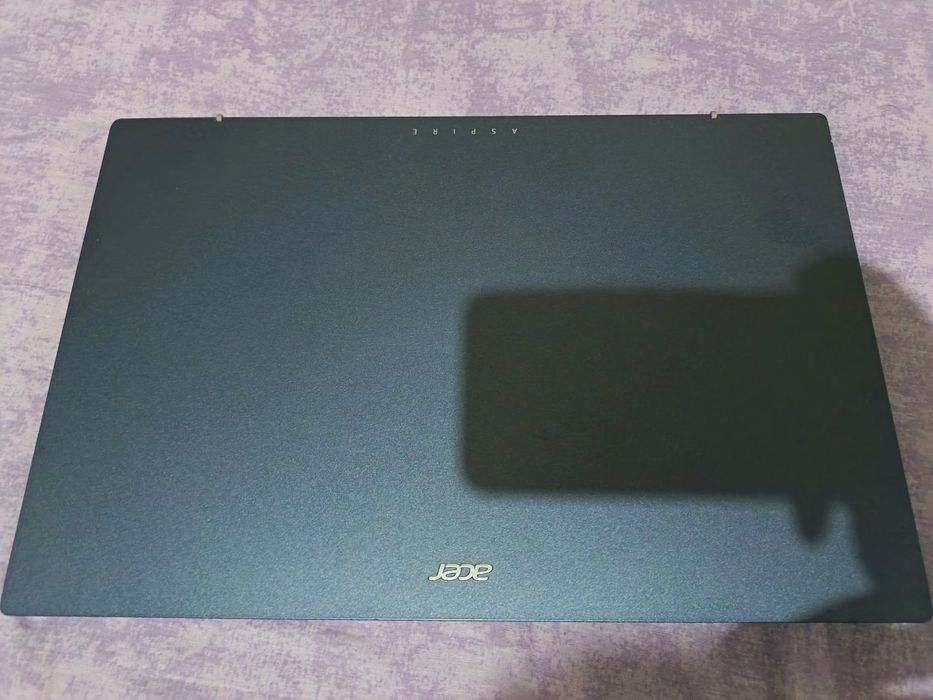 Acer сотилади. .