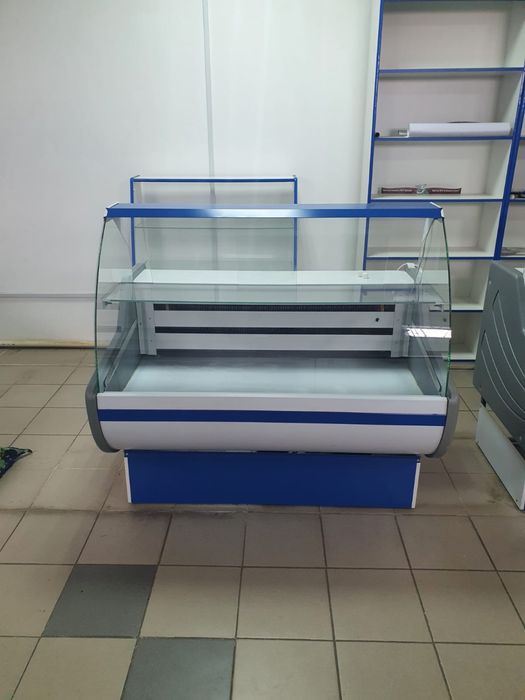 Продам витринные холодильники