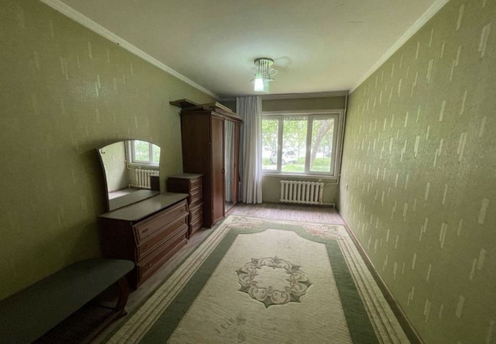 Сотилади Чилонзор 20 квартал 2 хонали