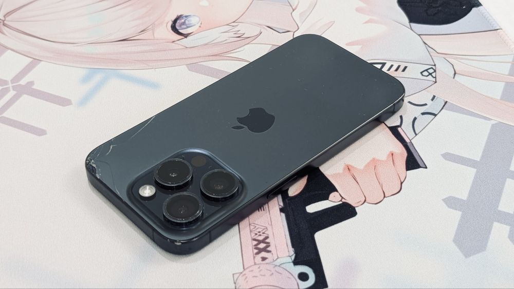Iphone 15 pro продаю срочно