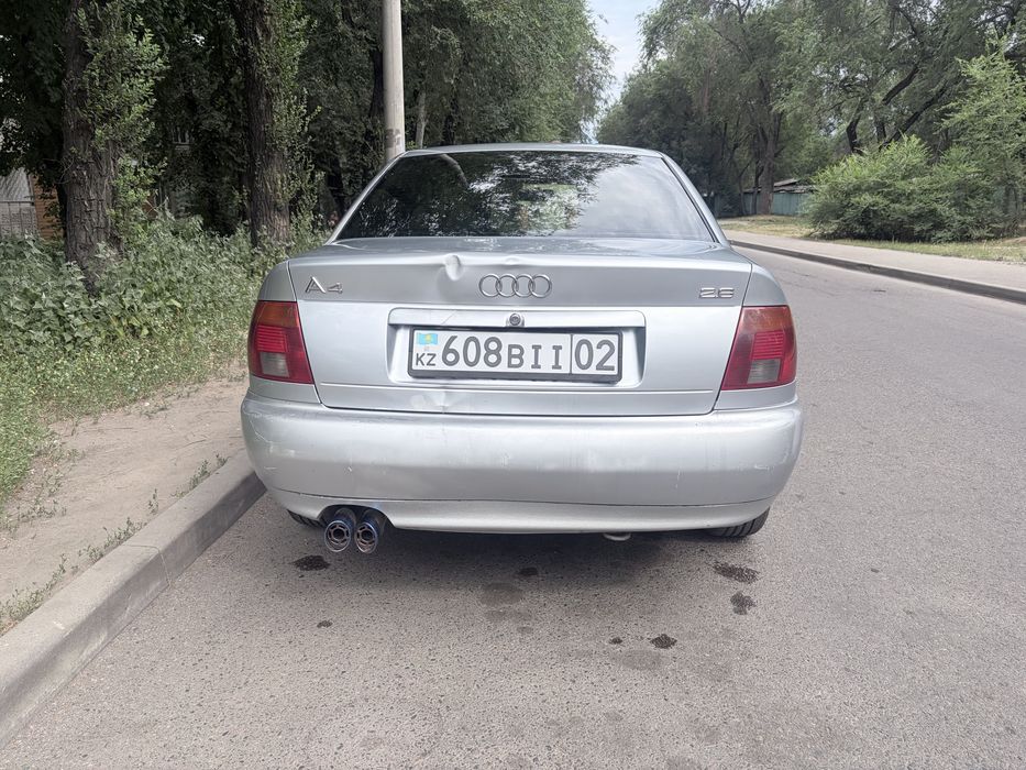 Продам Audi A4 1996год