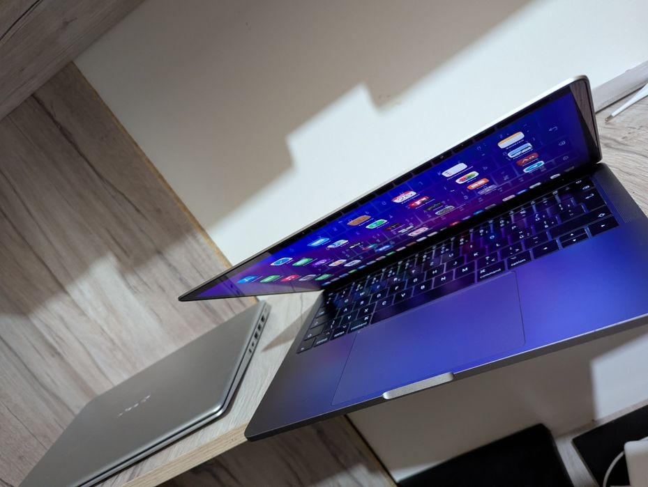 MacBook Pro 2018 года Core i5