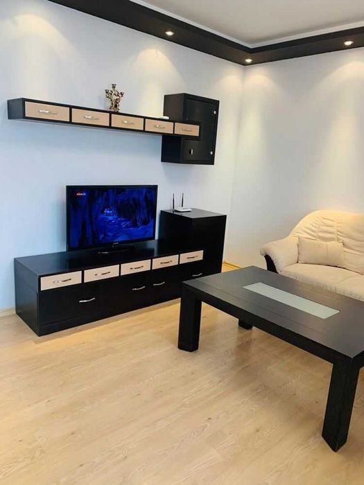 Продава се Двустаен апартамент в София, Младост 1 - 70 кв.м за 2000 €/кв.м - Снимка #2