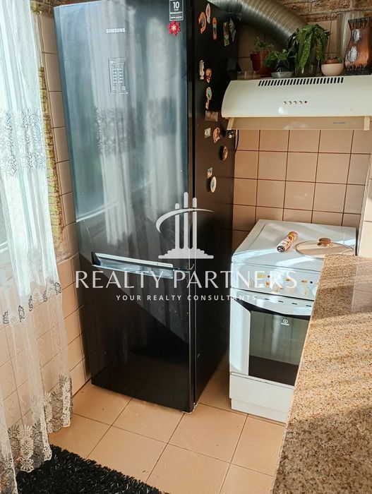 Дава се под наем Двустаен апартамент в Перник, Изток - 68 кв.м за 331.5 € - Снимка #3