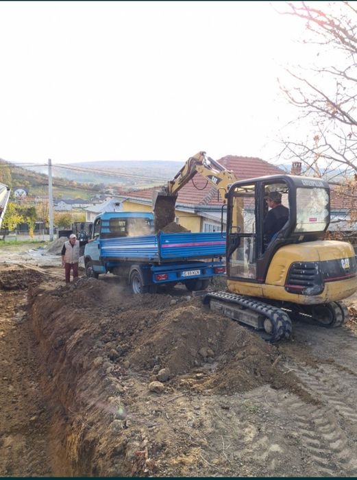 Închiriez excavatoar/miniexcavator/masina bascula/Vand Fose Septice ec