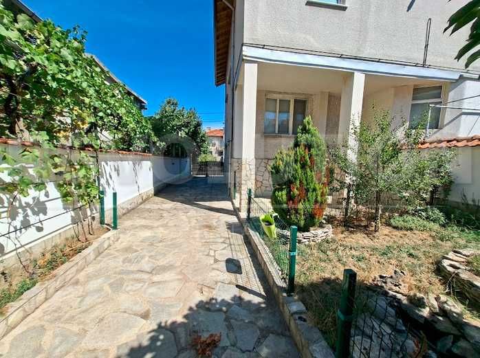 Продава се Къща в Дупница - 248 кв.м за 718 €/кв.м - Снимка #3