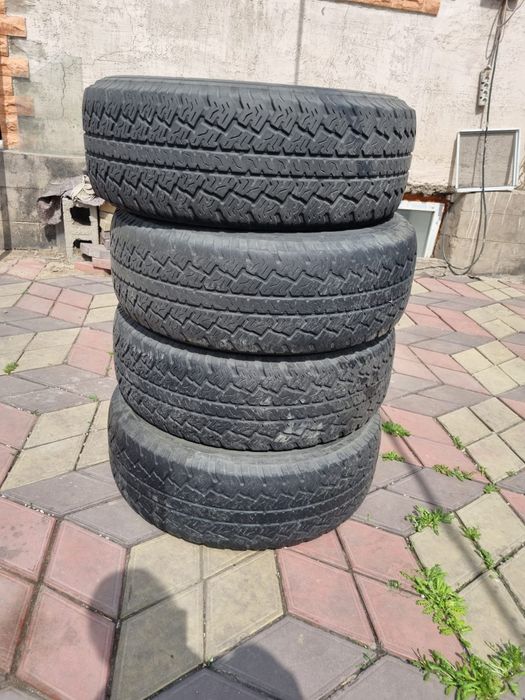 Продам резину на авто