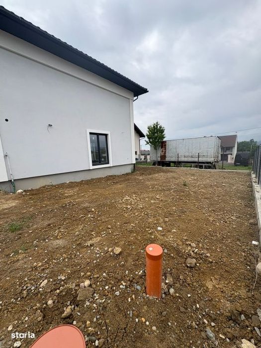 Duplex premium, izolatie termica si fonica superioara – Castel Trans