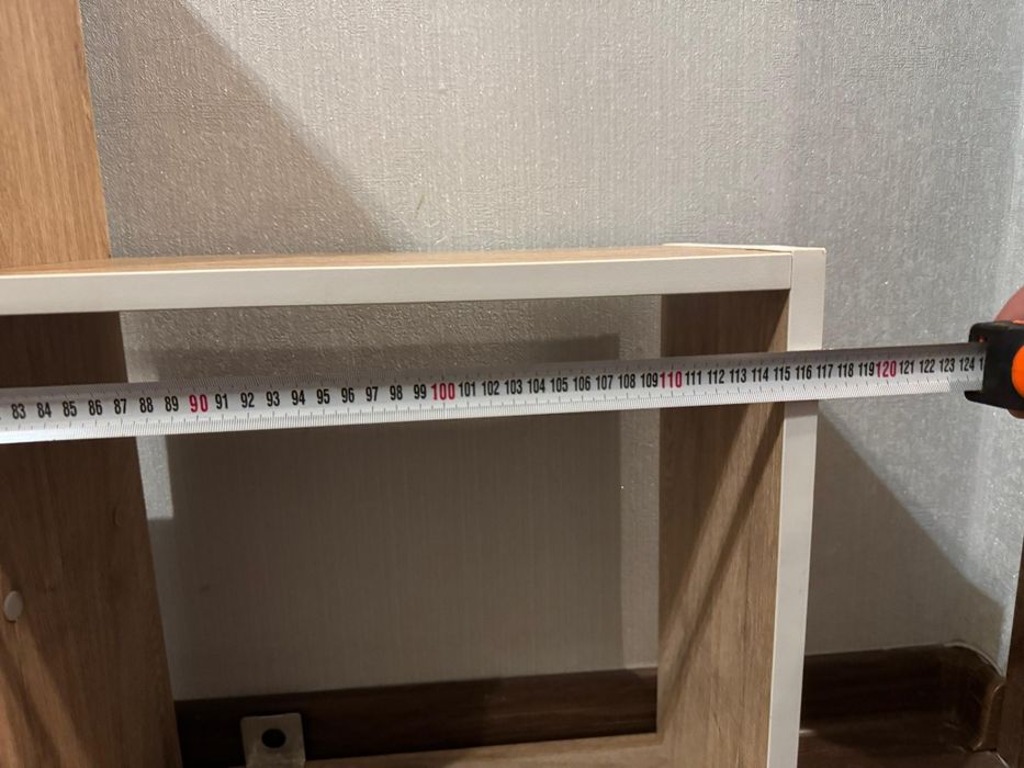 Полка на стенну 3ех ступенчатая .