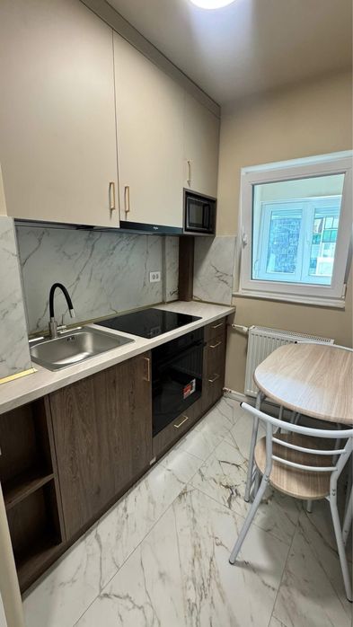 Apartament de închiriat  - zona Decebal