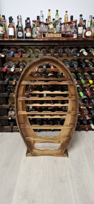 Suport / Raft rustic din lemn pentru sticle de vin, model butoi (20 locuri)